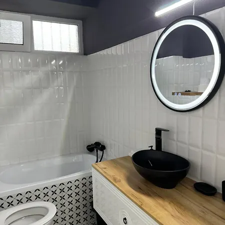 Avra Apartment *