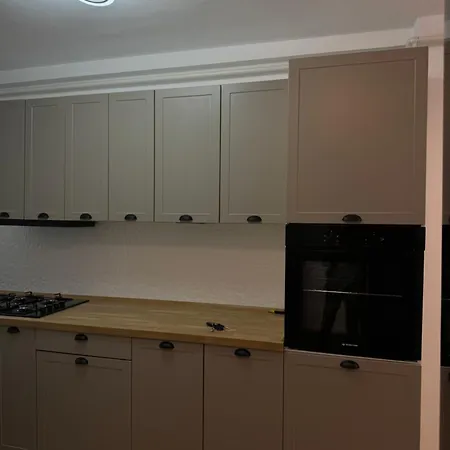 Apartment Avra *